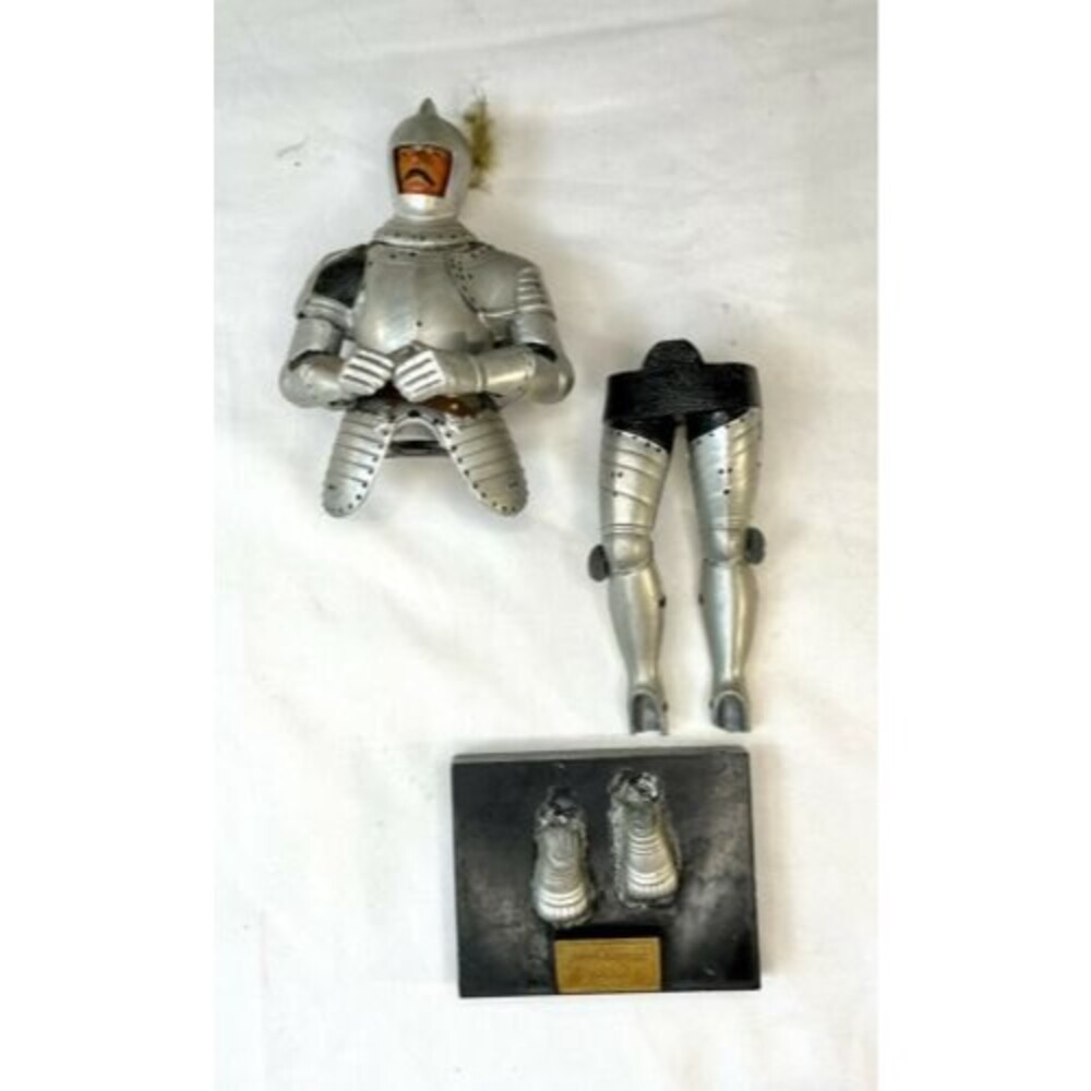 VTG 1958 Aurora Silver Knight (Augsburg 1560) 1/8 Scale Completed Model Kit